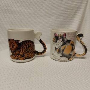 Set of 2 cat mugs.